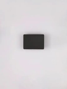 Minimalistické nastenné svietidlo Oti Čierna