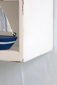 Biela antik nástenná polička Chic Antique so 6 priehradkami – 50*14,5*37 cm