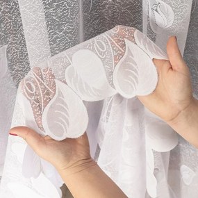 Biela žakarová záclona ROSA so vzorom kvetín  - šité na mieru
