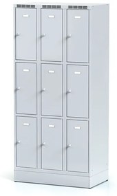 Alfa 3 Šatníková skrinka na sokli s úložnými boxami, 9 boxov, 1920 x 900 x 500 mm, otočný zámok, sivé dvere