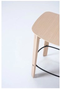 Barová stolička z dubového dreva v prírodnej farbe (výška sedadla 65 cm) Nora – Gazzda