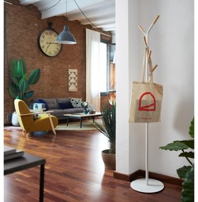 Biely vešiak na kabáty Kave Home Bren