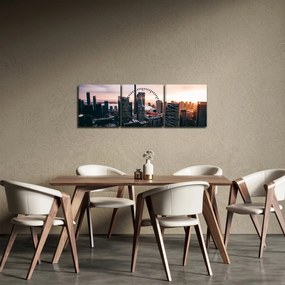 Obraz - Výhľad na centrum mesta (s hodinami) (90x30 cm)