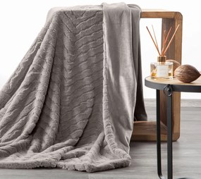 CHLPATÁ DEKA KATE 150X200 CM STRIEBORNÁ