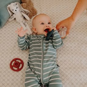 Skladacia pyramída s hryzadielkami, zemitá