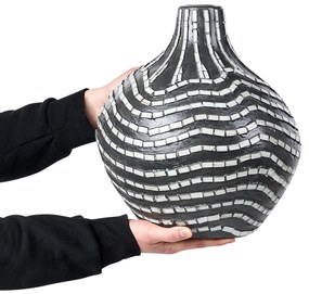 Terakota Dekoratívna váza 35 Čierna Biela KUALU Beliani