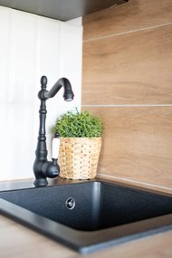 Laveo Chichi, 1-komorový granitový drez 390x480x205 mm, čierna, LAV-SBH_710T