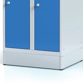 Alfa 3 Šatníková skrinka na sokli s úložnými boxami, 6 boxov, 1920 x 600 x 500 mm, otočný zámok, oranžové dvere