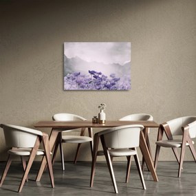 Sklenený obraz - Fialové kvety v horách (70x50 cm)