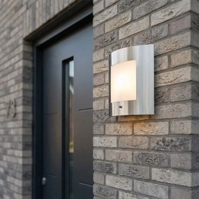 Vonkajšia nástenná lampa oceľ IP44 senzor súmraku - Emmerald