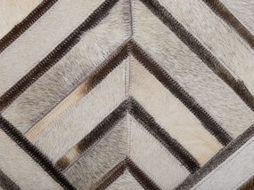 Kožený koberec 140 x 200 cm béžový TEKIR Beliani