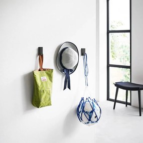 Čierne nástenné kovové háčiky v súprave 3 ks Tower – YAMAZAKI