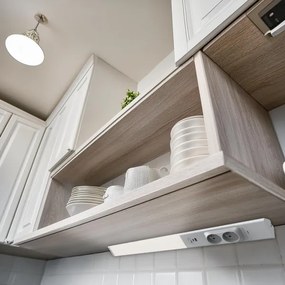 LED Podlinkové svietidlo so zásuvkami a USB porty LED/18W/230V 4000K strieborná