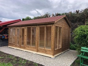 Drevený domček PAMPA DE LUXE so sedlovou strechou - Premium, farba natur, (3,2 × 5,2 m), S_PAMPA_DELUXE2 - domceknazahradu.sk