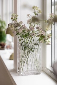 Storefactory Sklenená váza Bokebo 18 cm