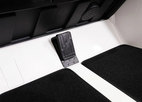 Ramiz Mercedes-Benz GT63 AMG elektrické autíčko pre deti biele