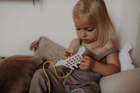Montessori drevená prepletacia hračka - líška