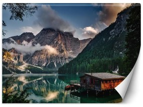 Fototapeta, Chata na horském jezeře - 100x70 cm