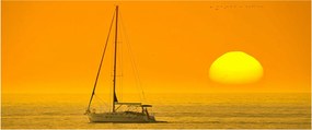 Obraz - Loďka uprostred mora (120x50 cm)