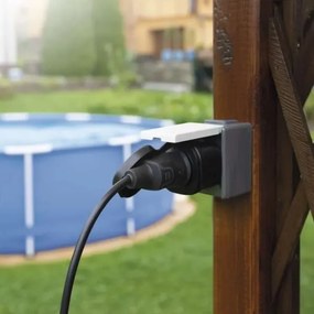 Inteligentná vonkajšia zásuvka GoSmart 3680W/230V/16A Wi-Fi Tuya IP44