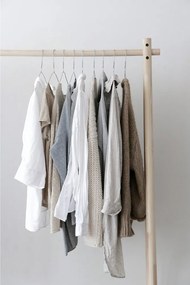 Vešiak z borovicového dreva so zrkadlom Karup Design Hongi Natural