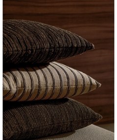 Hodvábna obliečka na vankúš 45x45 cm Anir – Kave Home