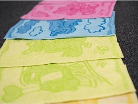 Detský uterák BEBÉ mačička žltý 30x50 cm