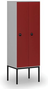 Drevená šatníková skrinka s podnožou, 2 oddiely, 1871 x 600 x 500 mm, demont, RFID zámok, sivá / červená