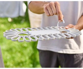 Béžový závesný sušiak na bielizeň Petal – Joseph Joseph