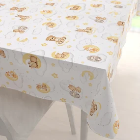Biante Detský bavlnený obdĺžnikový obrus Sandra SA-461 Zvieratká medzi hviezdičkami na bielom 80x120 cm