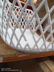 AKCIA Biela plastová stolička CORRAL B II. akosť