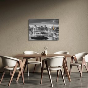 Sklenený obraz - Veľkomesto so žltou vežou (70x50 cm)
