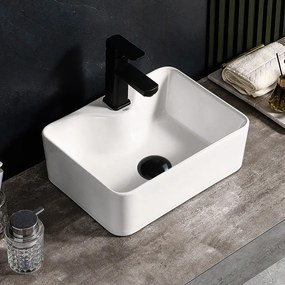 BPS-koupelny Keramické umývadlo na dosku HYD-EE-WH-410 41x31 cm, biele