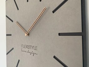 Štýlové hranaté hodiny svetlosivej farby