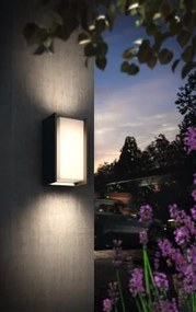 PHILIPS HUE Vonkajšie nástenné LED inteligentné osvetlenie HUE TURACO, 9,5 W, teplá biela, hranaté, šedé, IP44