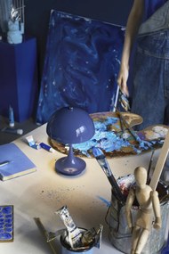 Louis Poulsen Prenosná lampa Panthella 160 V3 Indigo blue