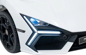 Ramiz Lamborghini Revuelto vozidlo Biela