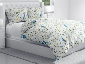 Biante Bavlnené posteľné obliečky Sandra SA-501 Modré vtáky a vetvičky na bielom Predĺžené 140x220 a 70x90 cm