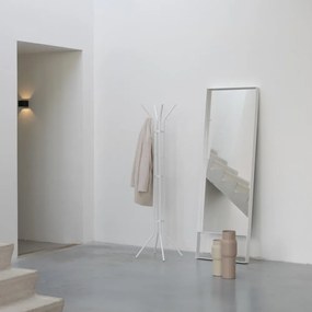 Biely kovový vešiak Jessy – Spinder Design