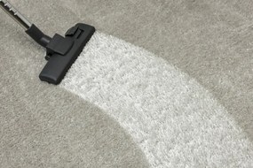 Koberec Shaggy Silky 72 strieborný / sivý