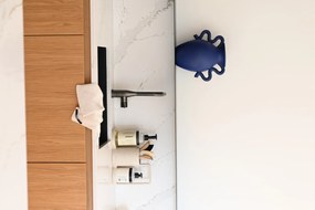 Ferm Living Keramická váza Verso Bright Blue
