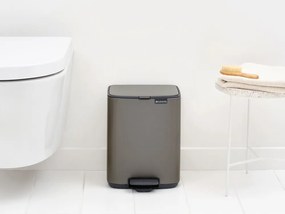 Sivý pedálový oceľový odpadkový kôš 7 l Bo – Brabantia