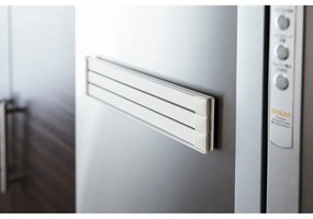 Biely magnetický výklopný držiak na utierky YAMAZAKI Tower