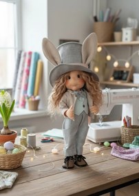 Bábika Lou zberateľská séria 2026 - v predaji len do 5. apríla Varianta 1