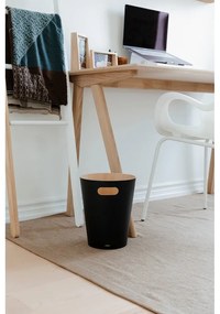 Drevený odpadkový kôš 7,5 l Woodrow – Umbra