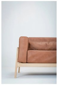 Koňakovohnedá pohovka z byvolej kože s konštrukciou z masívneho dubového dreva Gazzda Fawn, 210 cm