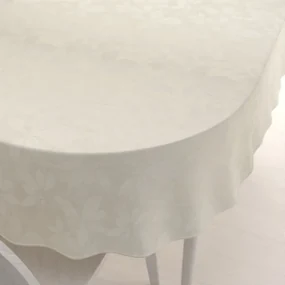 Biante Teflónový oválny obrus TF-065 Listy na režnom 80x120 cm