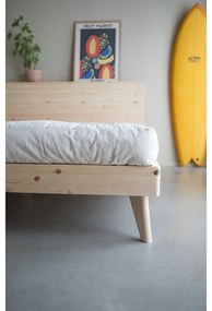 Dvojlôžková posteľ z borovicového dreva s roštom 180x200 cm Retreat – Karup Design