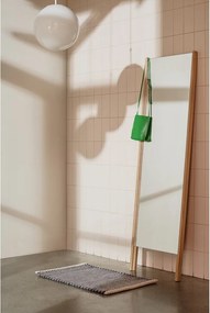 Stojacie zrkadlo s dreveným rámom 49x166 cm Lun – noo.ma