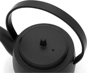 Čierna kanvica na čaj z liatiny so sitkom 1,2 l Kobe – Bredemeijer